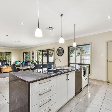 Accommodation On Lansell 1 Being Unit 1 Of 6 Lansell Street 干比尔山 外观 照片