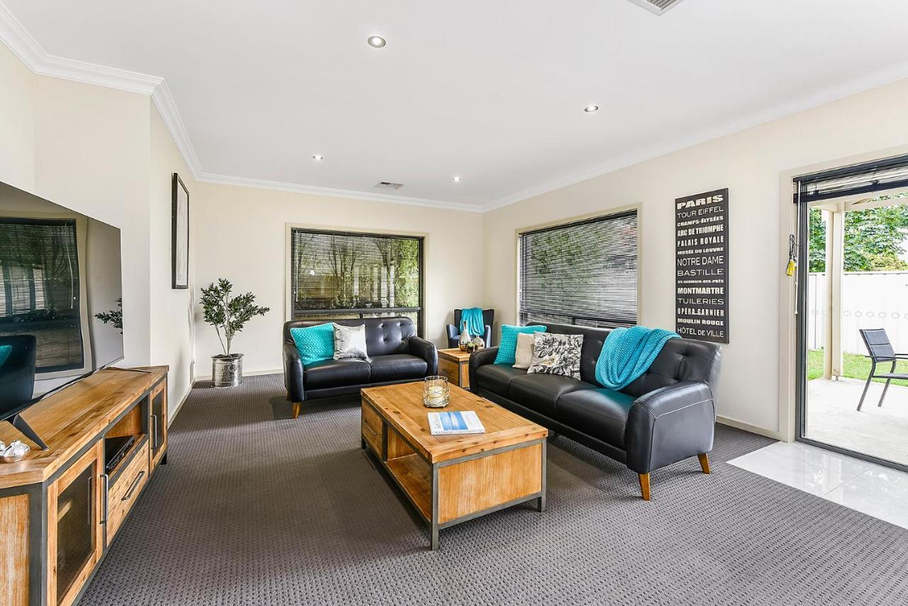 Accommodation On Lansell 1 Being Unit 1 Of 6 Lansell Street 干比尔山 外观 照片