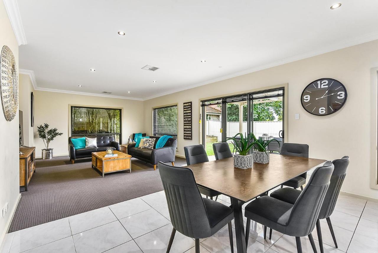 Accommodation On Lansell 1 Being Unit 1 Of 6 Lansell Street 干比尔山 外观 照片