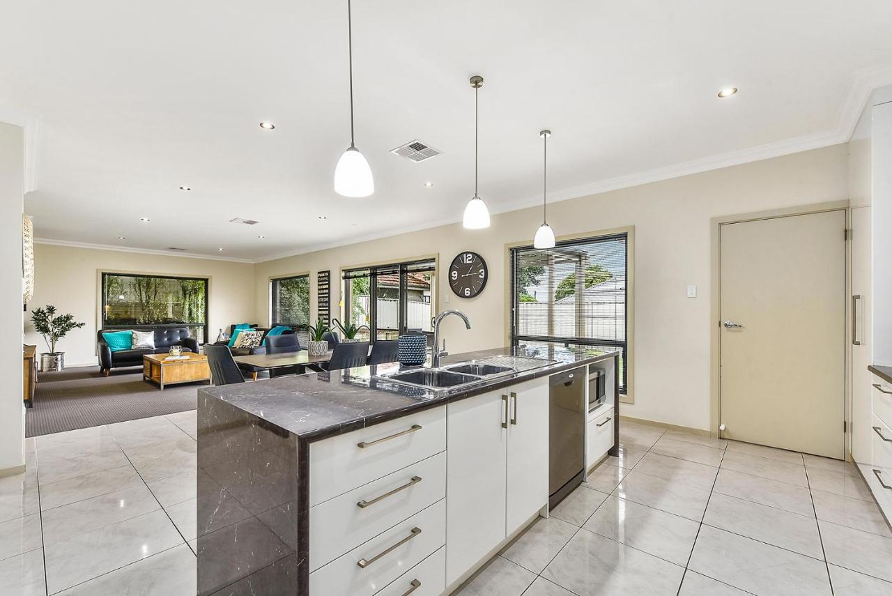 Accommodation On Lansell 1 Being Unit 1 Of 6 Lansell Street 干比尔山 外观 照片